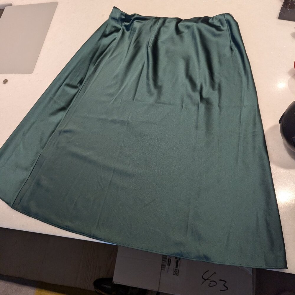 The Drop Maya Satin Skirt Knee Length Plus Size 2X Forest Green